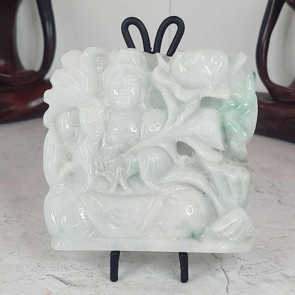 Jadeite Quan Yin | Stand Included